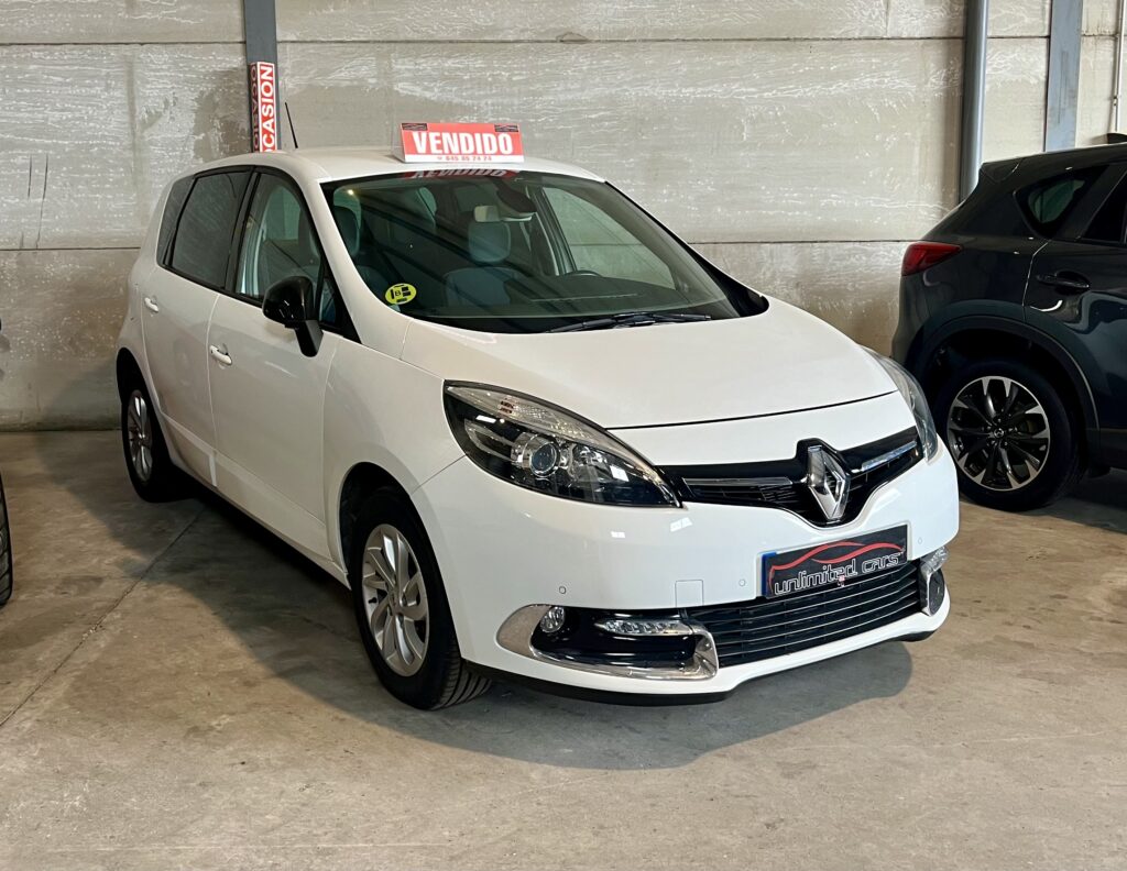Foto principal de RENAULT SCENIC DINAMIQUE 1.6dci 130cv