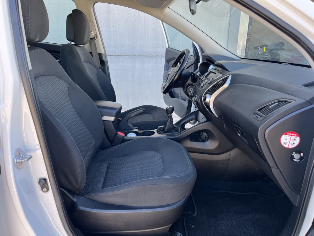 Foto 13 de HYUNDAI ix35 1.7crdi 115cv 2011