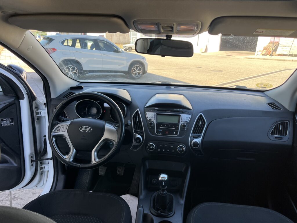 Foto 11 de HYUNDAI ix35 1.7crdi 115cv 2011