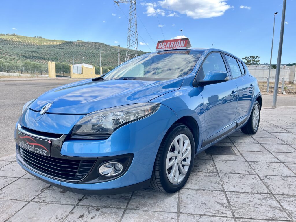 Foto 6 de RENAULT MEGANE III 1.5dci 110CV 2012
