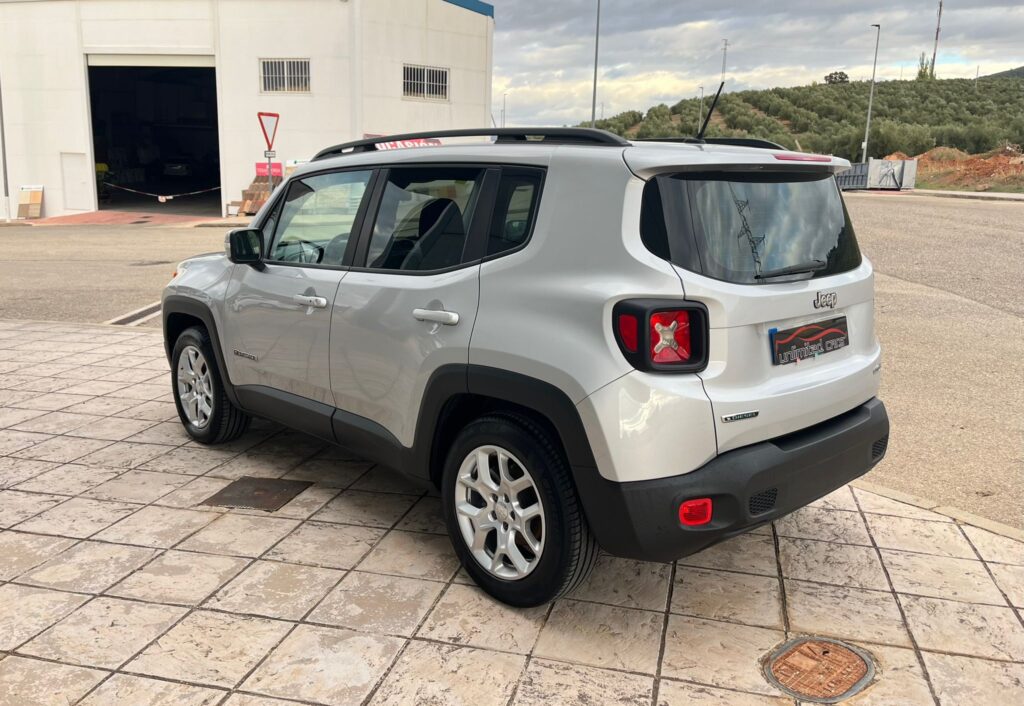 Foto 6 de JEEP RENEGADE LONGITUDE 1.6 m-Jet 120cv 2015