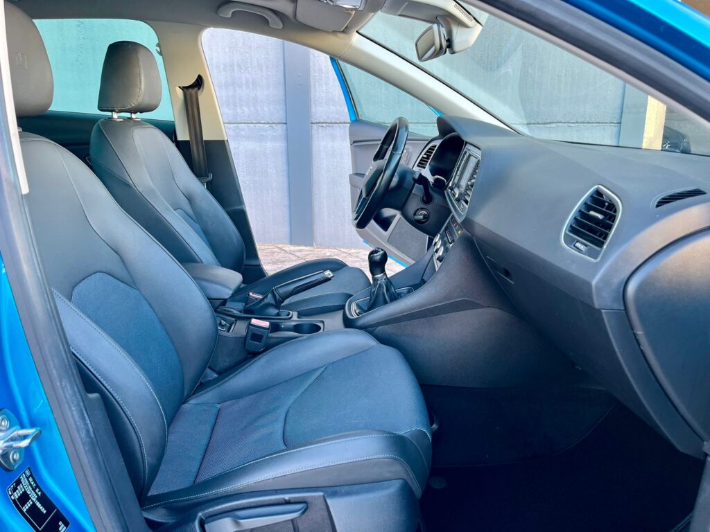Foto 9 de SEAT LEÓN CONNECT 1.6TDI 110cv 2016