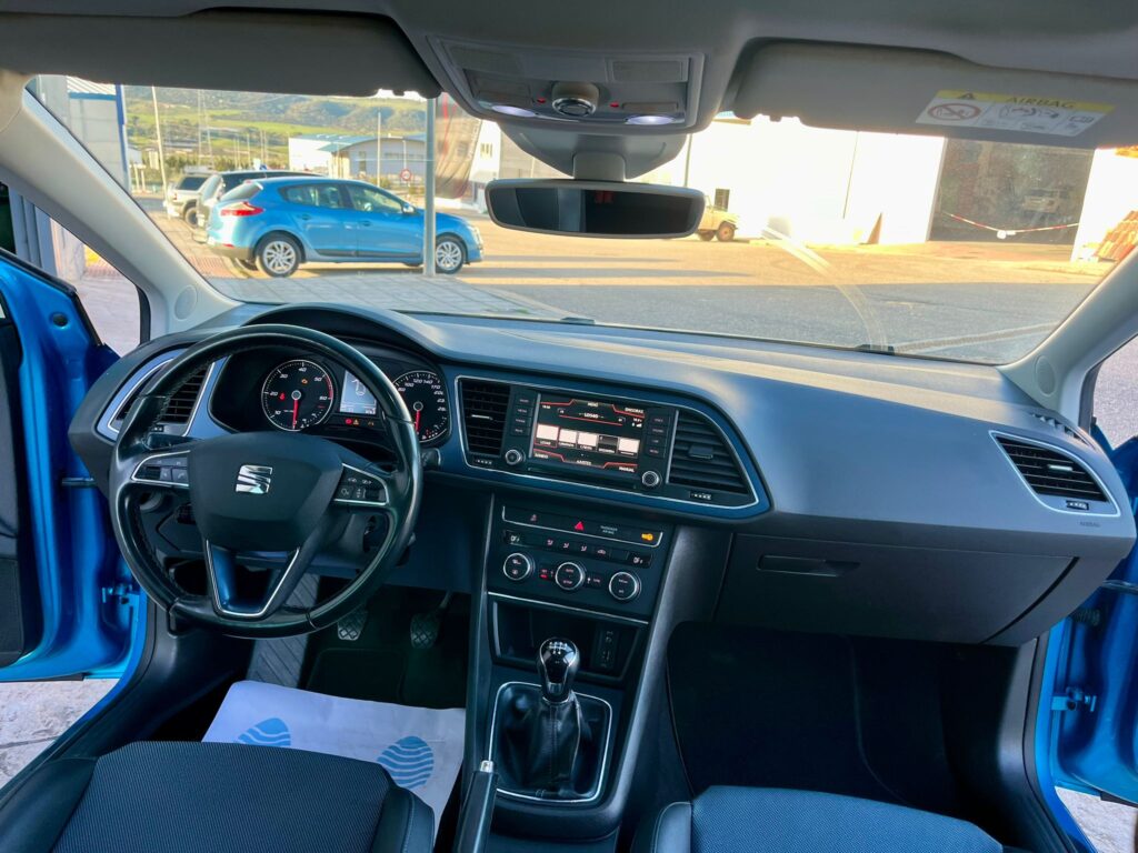 Foto 11 de SEAT LEÓN CONNECT 1.6TDI 110cv 2016