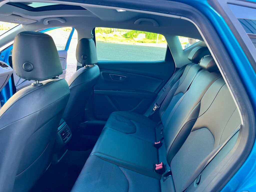 Foto 13 de SEAT LEÓN CONNECT 1.6TDI 110cv 2016