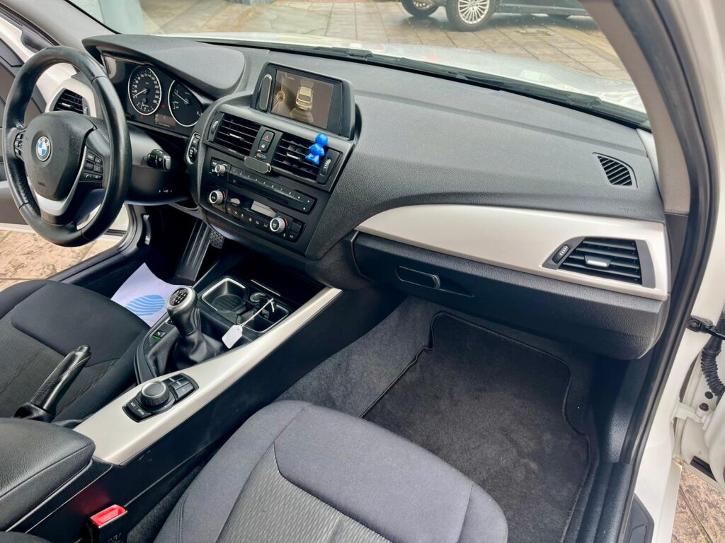 Foto 9 de BMW 116d 2.0 115cv 2015