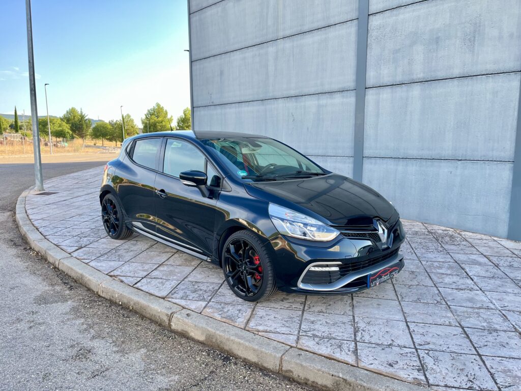 Foto de RENAULT CLIO SPORT RS 1.6t 200cv EDC