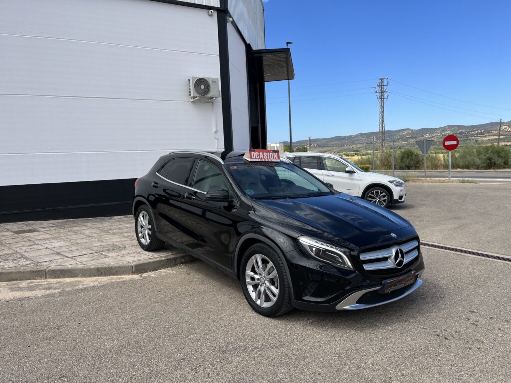 Foto 3 de MERCEDES GLA 200CDI 2017