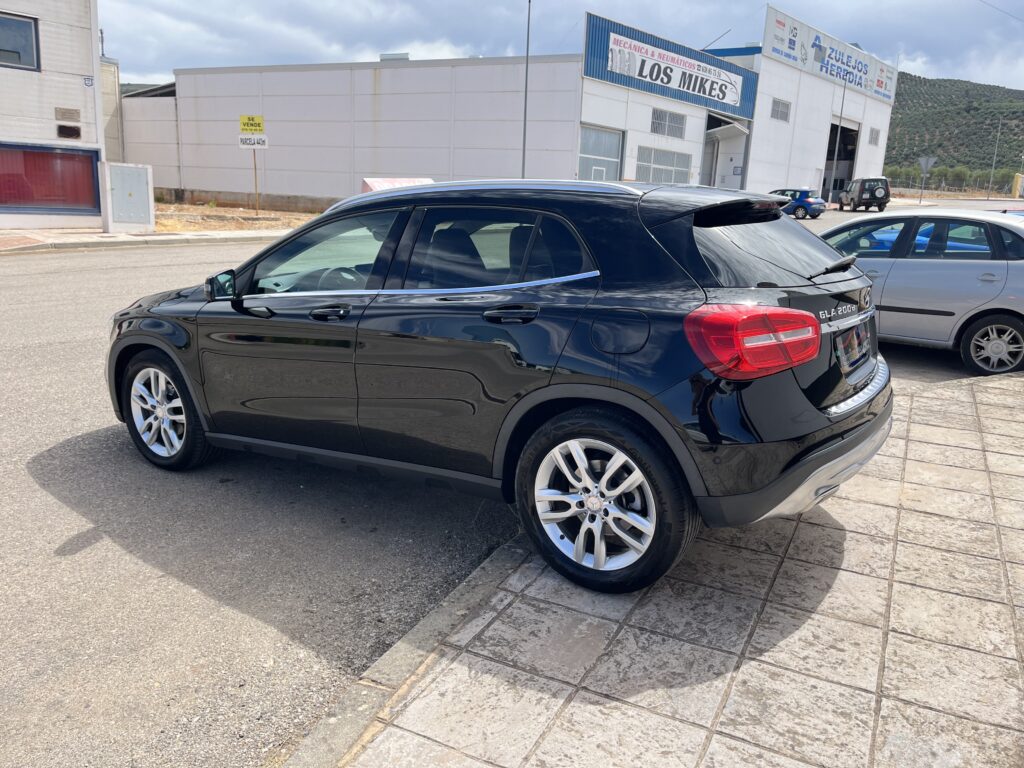 Foto 6 de MERCEDES GLA 200CDI 2017