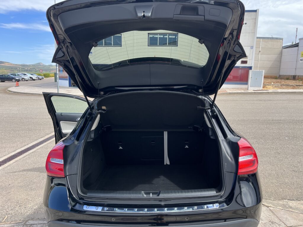 Foto 20 de MERCEDES GLA 200CDI 2017