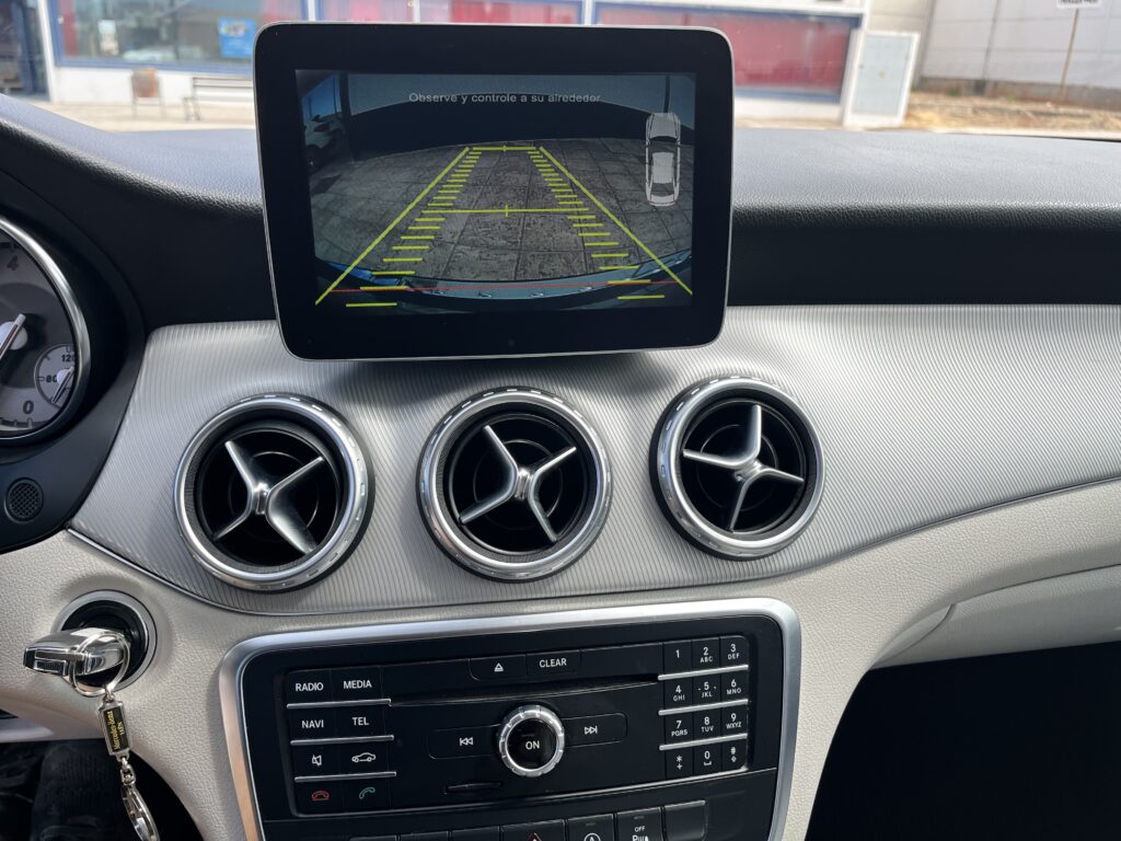 Foto 17 de MERCEDES GLA 200CDI 2017