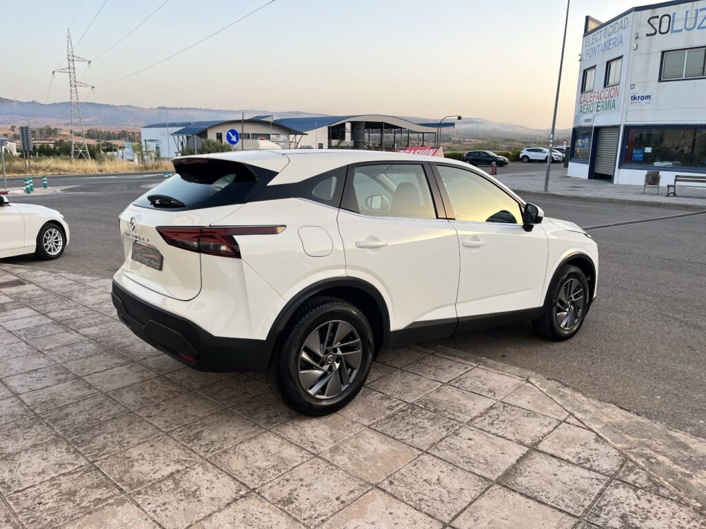 Foto 6 de NISSAN QASHQAI ACENTA 1.4t 140cv MIL HYBRID AÑO 2022