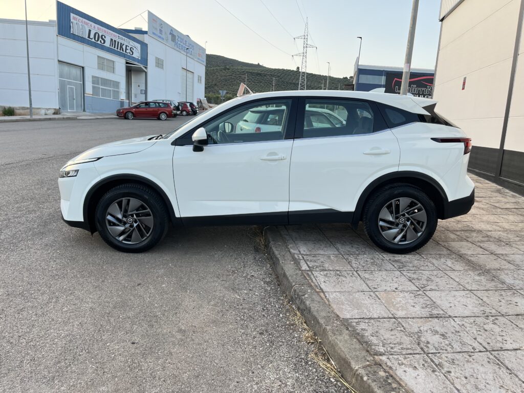 Foto 8 de NISSAN QASHQAI ACENTA 1.4t 140cv MIL HYBRID AÑO 2022